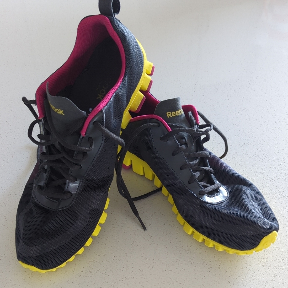 Reebok Realflex Women's Dark gray, Pink And Yellow Athletic Shoes